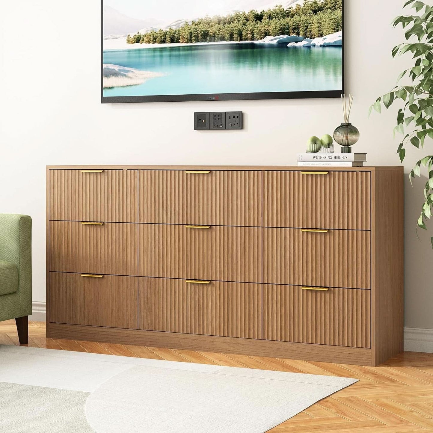 Modern 9-Drawer Dresser in Natural Wood